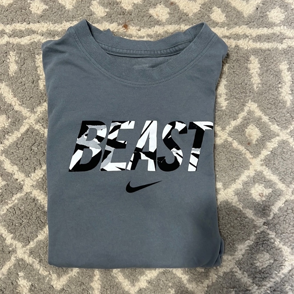 Grey Nike  t shirt boys